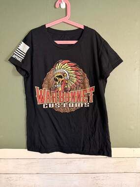 Nine Line‎ Apparel Medium Warbonnet Customs Native Skull Graphic T-Shirt